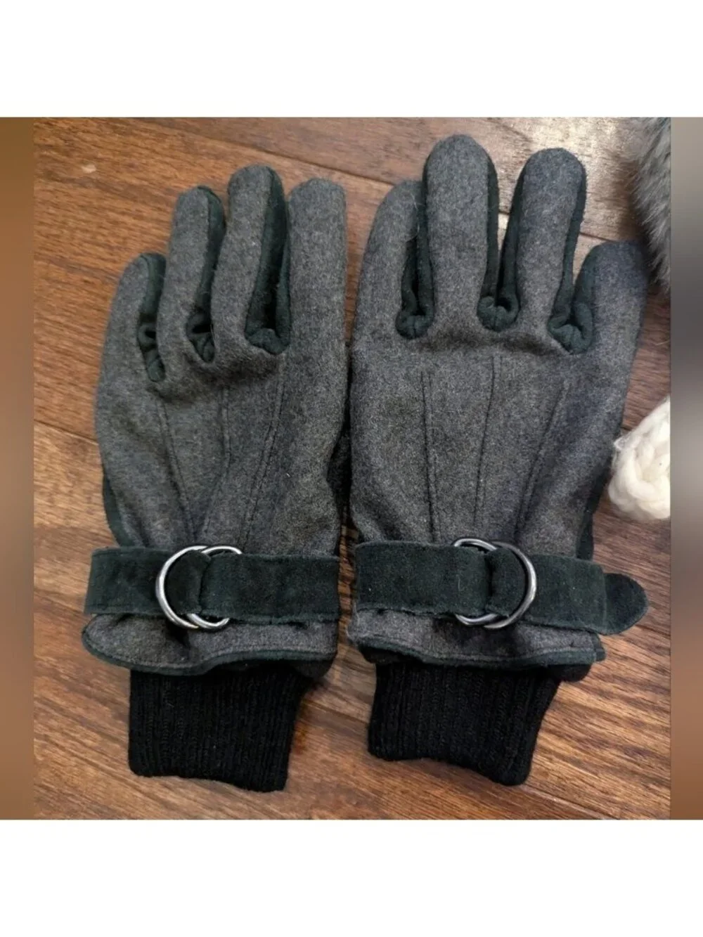 Gloves & Mittens Lot, Leather Gap Gloves, Love & Lore Knit mittens Women's M